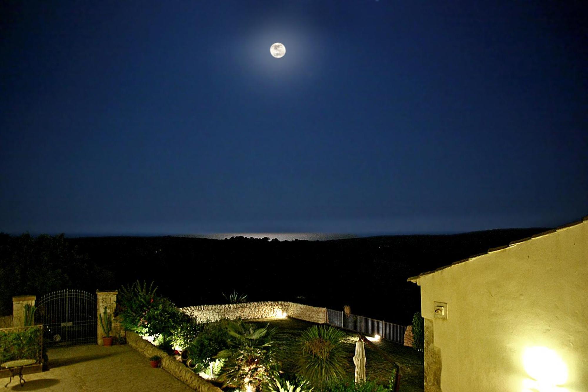 Hotel La Corte Del Sole Lido di Noto Exteriör bild