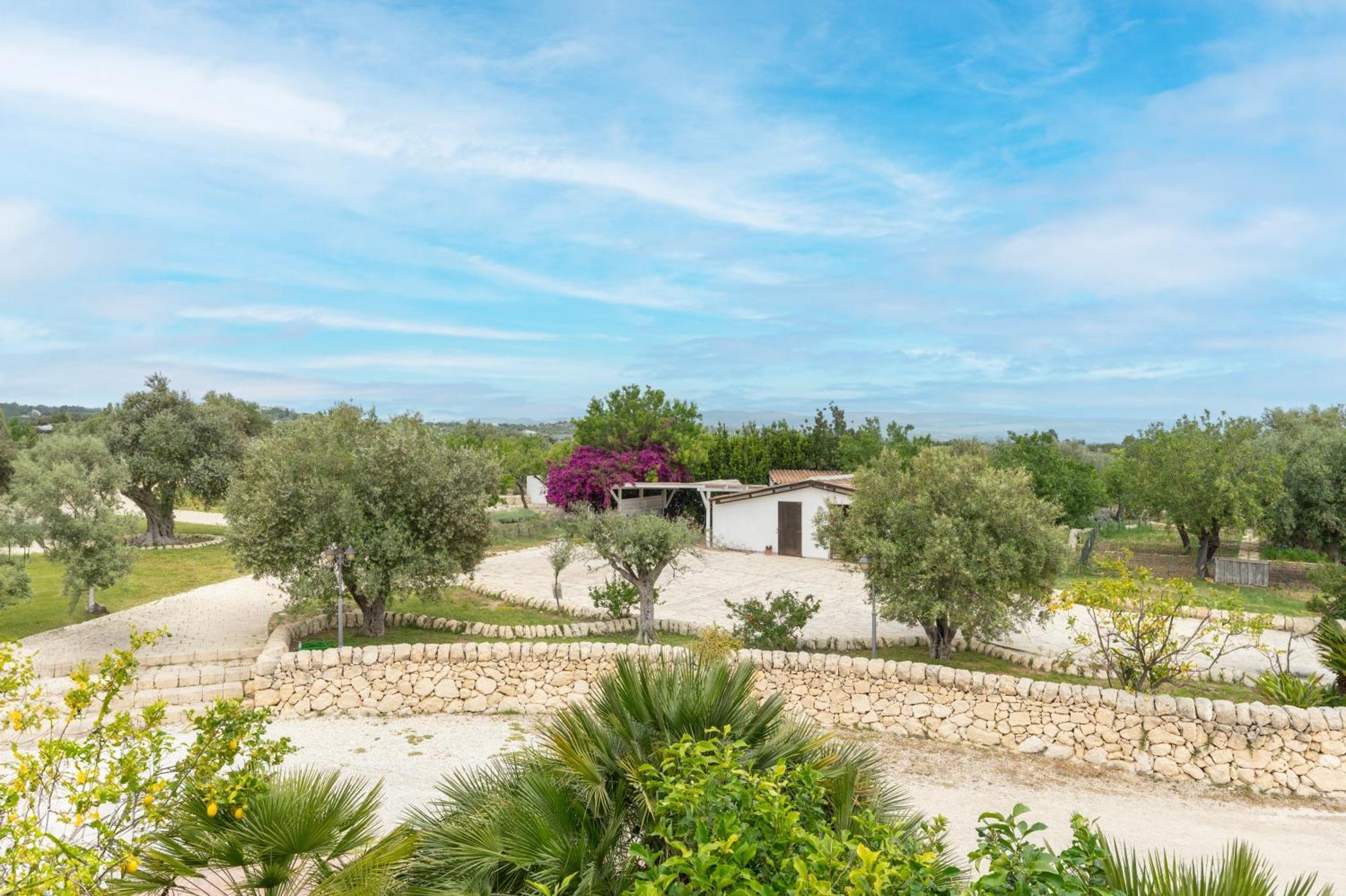 Hotel La Corte Del Sole Lido di Noto Exteriör bild